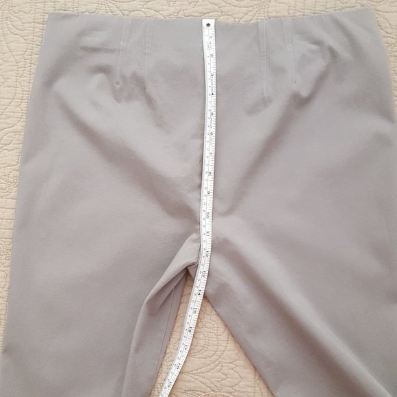 INC Pull On Capris 12 EUC Taupe/Light Khaki - Picture 5 of 8